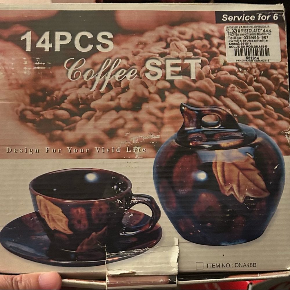 14-Piece Coffee Set with Leaf Design